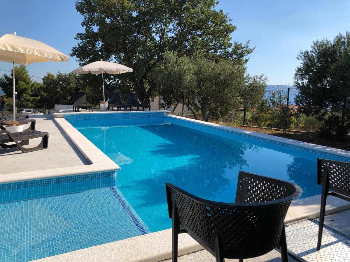 The View Split. Highlight With Roof-Top-Terrace And Pool Kaštela Exteriör bild
