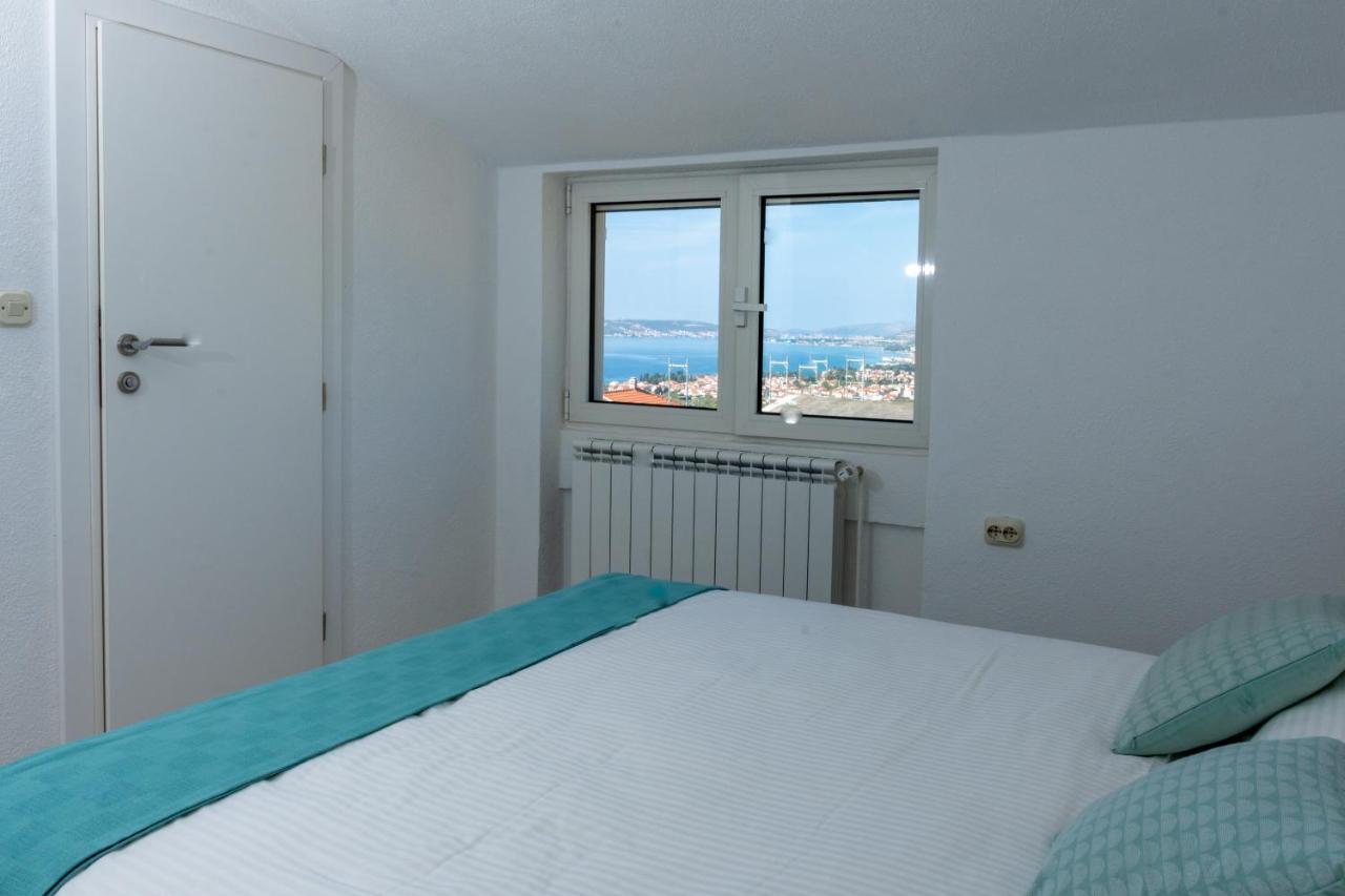 The View Split. Highlight With Roof-Top-Terrace And Pool Kaštela Exteriör bild